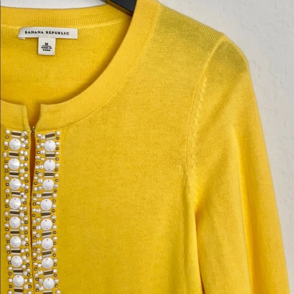 Banana Republic - Beaded Front Yellow Cardigan - Picture 4 of 5